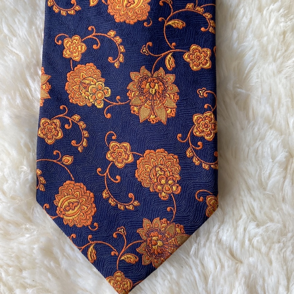 True Forum silk tie - Picture 3 of 7